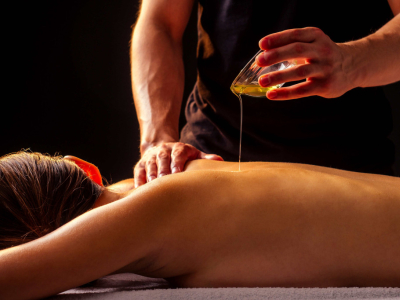 První záznamy o masáži jsou až 5000 let staré. Hýčkání uznávají i staré civiliza
